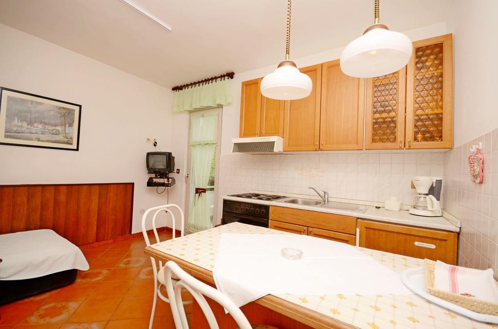 Apartments Dea Porec Exterior photo