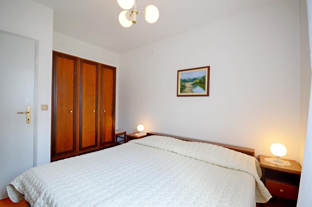 Apartments Dea Porec Exterior photo